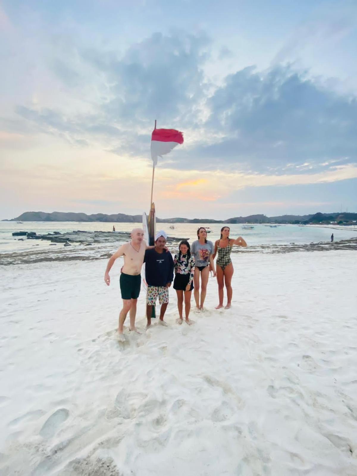 Roby Homestay Kuta  Eksteriør bilde