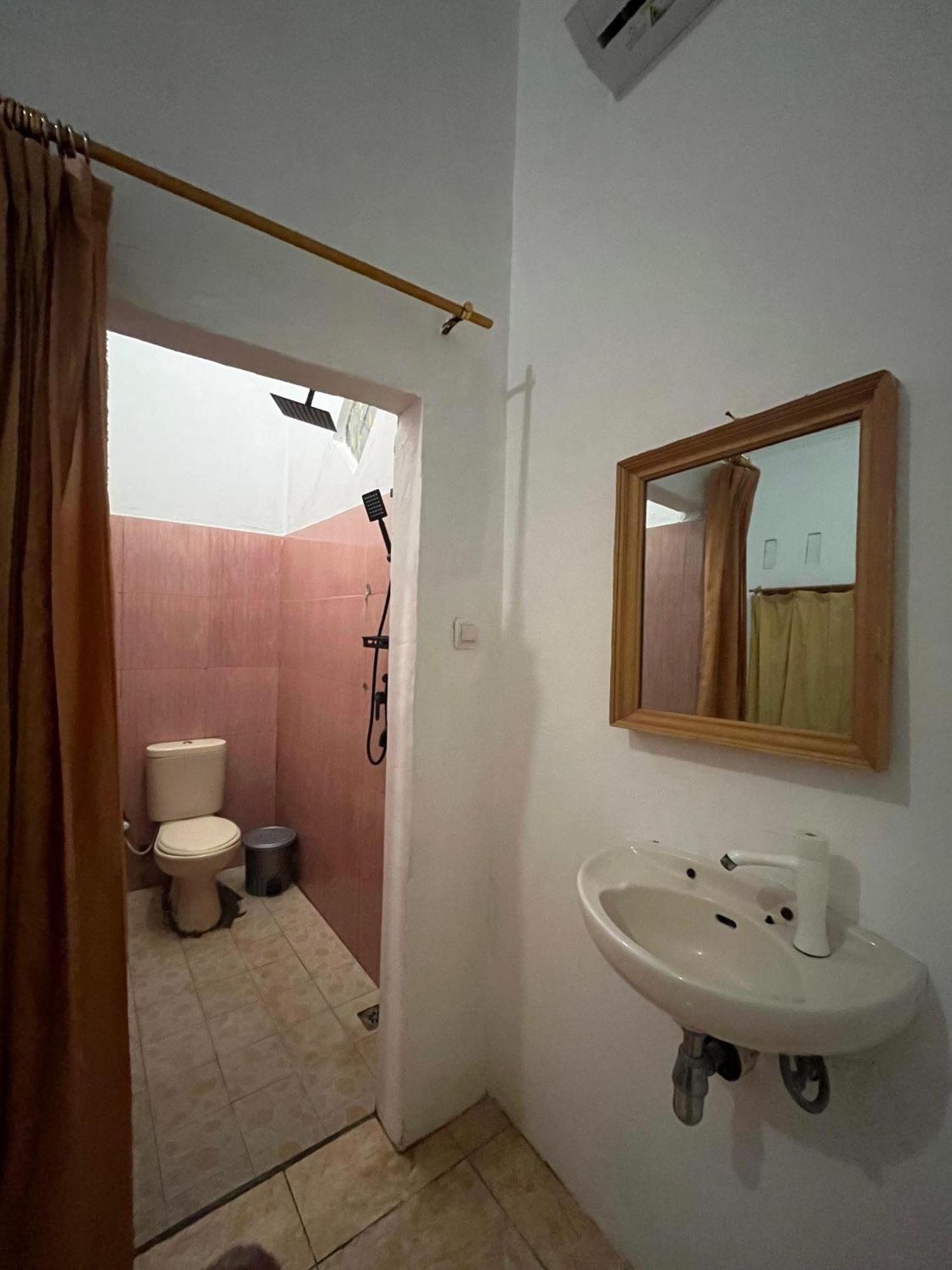 Roby Homestay Kuta  Rom bilde