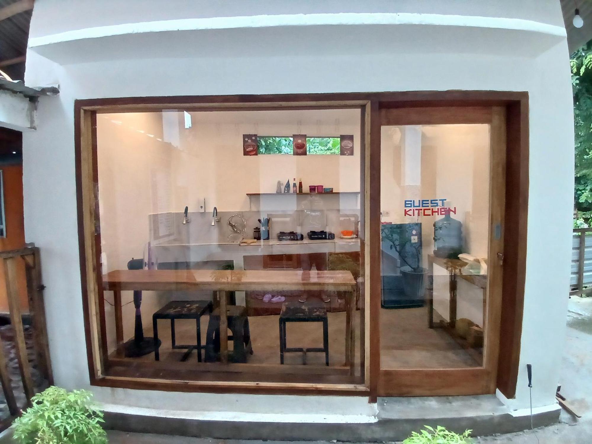 Roby Homestay Kuta  Eksteriør bilde